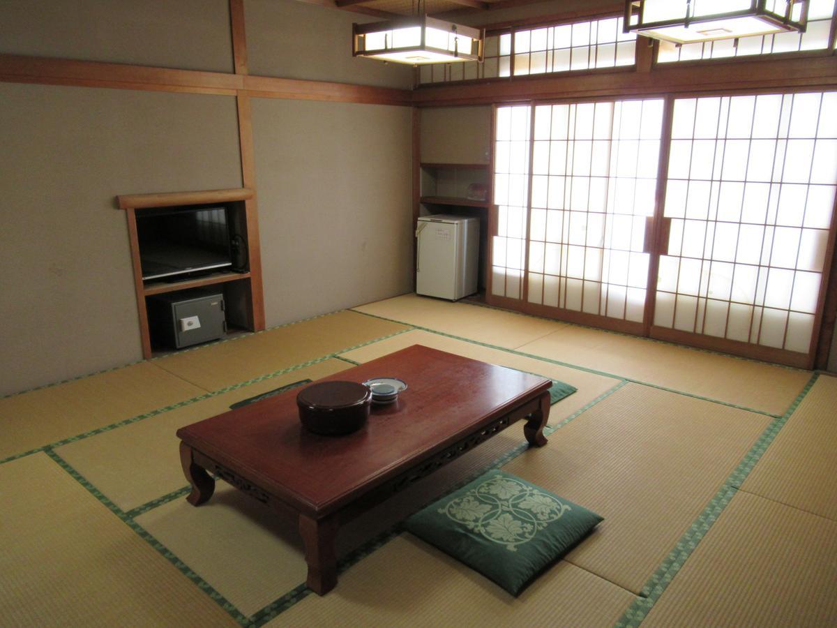 Ryokan Hosokawa Yamaga Exterior foto